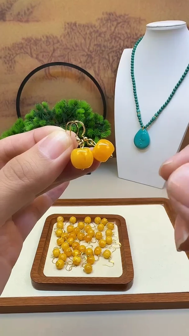 蜜蜡14K金镶嵌耳饰E01