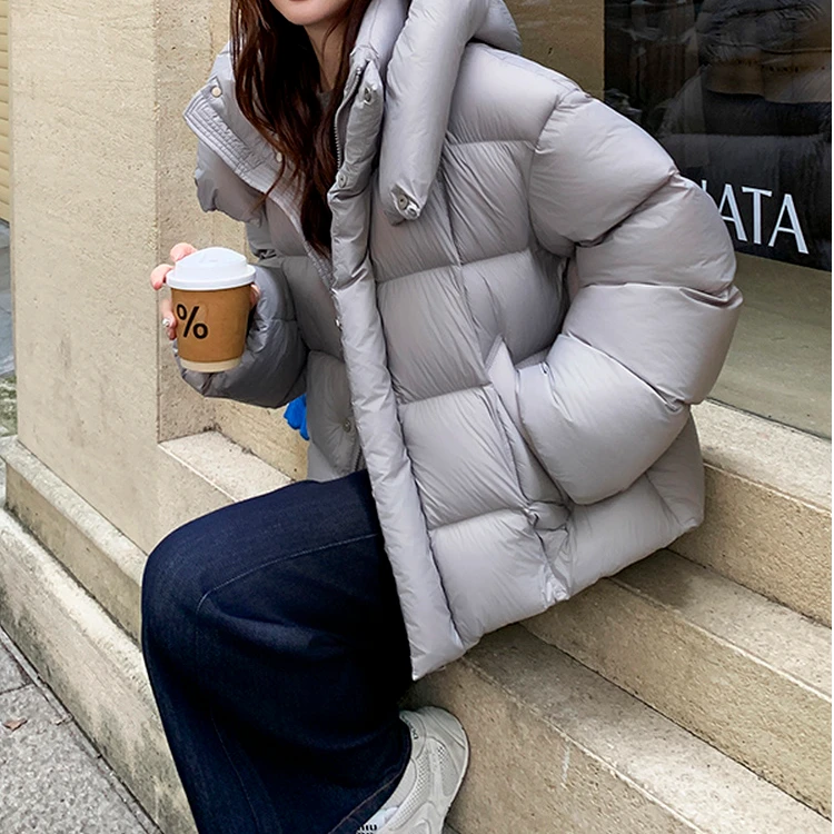 曼德西比利2025新款冬季羽绒服女短款宽松加厚面包服泡芙连帽外套