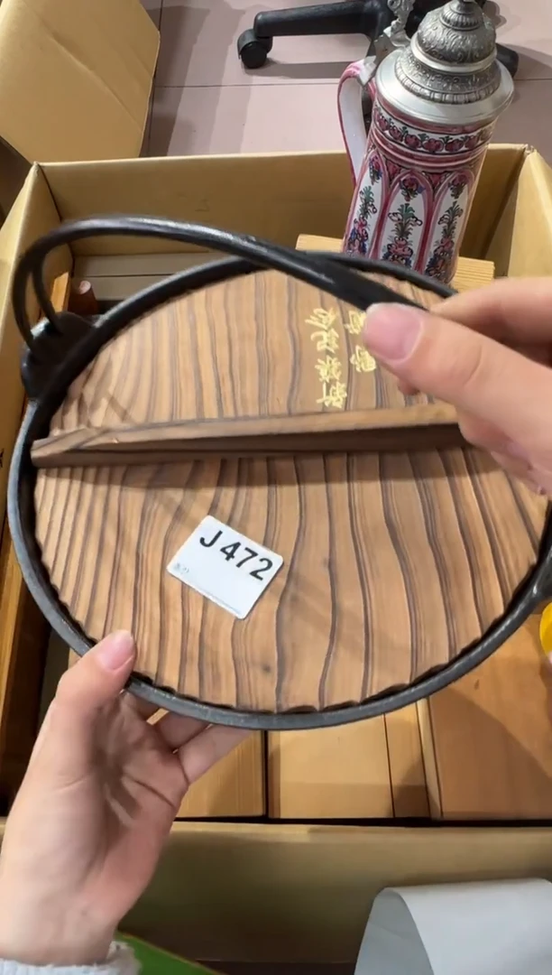 李**坤472...中古產品謹慎參拍