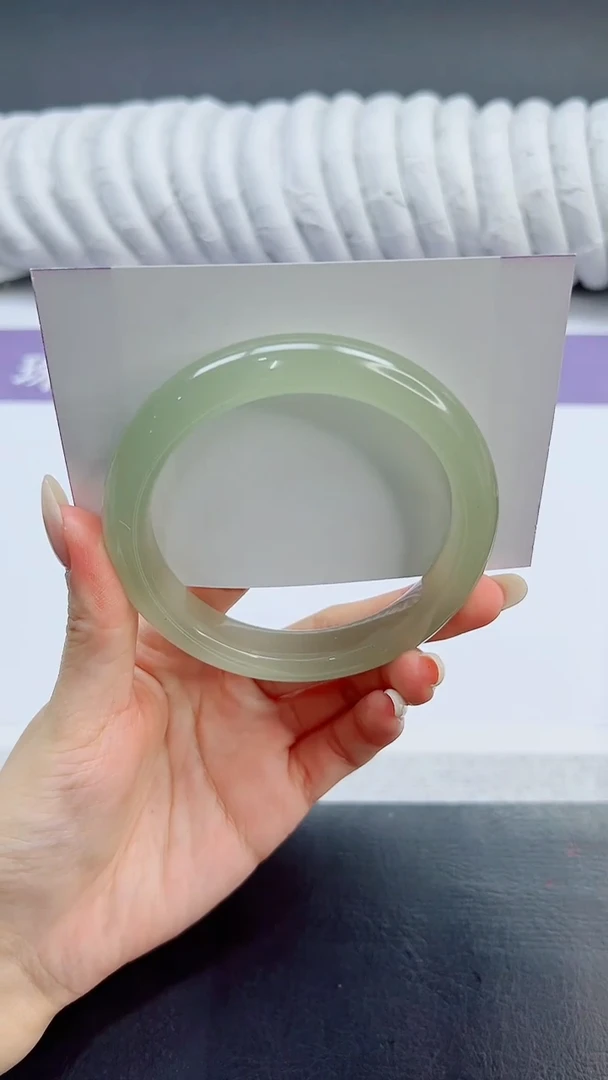 未镶嵌手镯石英质玉105/62.7