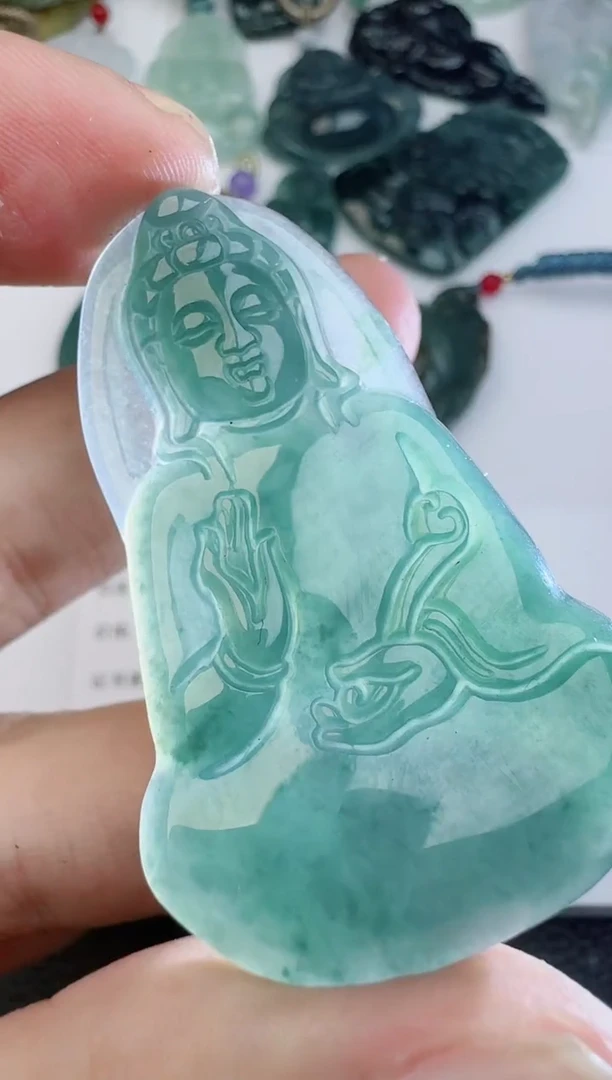 【闪购商品】翡翠颈饰未镶嵌1111111111