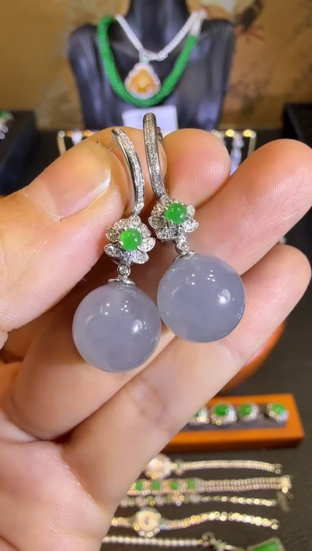 【闪购商品】翡翠耳饰18K金镶嵌高冰冰紫珠子耳坠