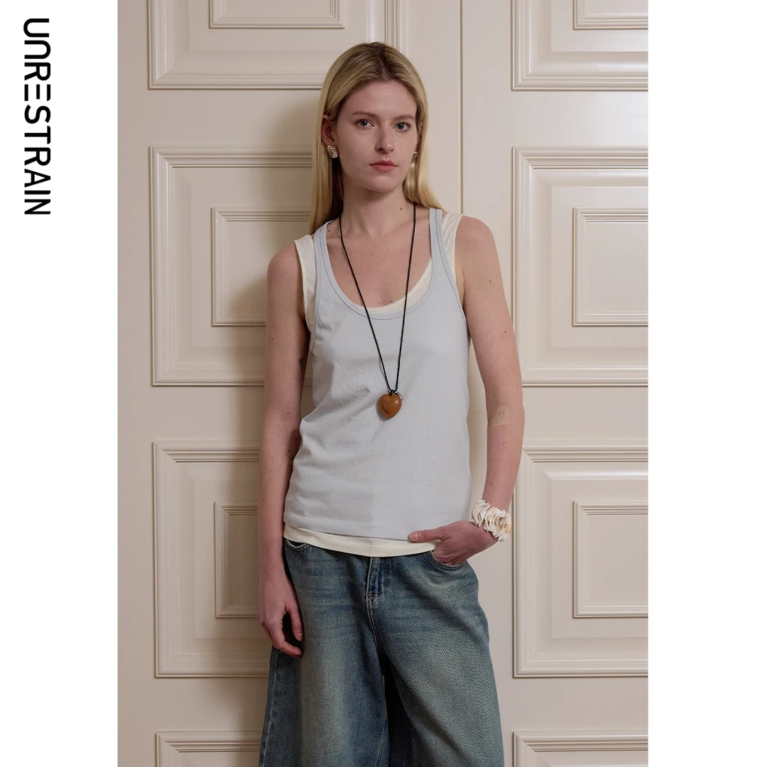 【UNRESTRAIN】UNR2025春夏新款假两件拼接正肩修身显瘦背心上衣