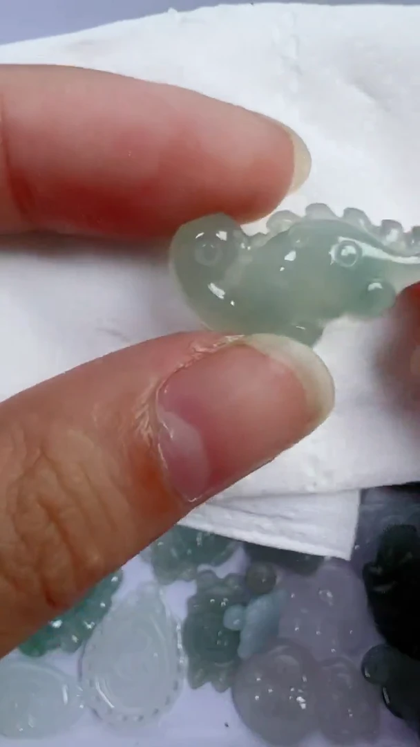 散珠翡翠764号链接，A货翡翠