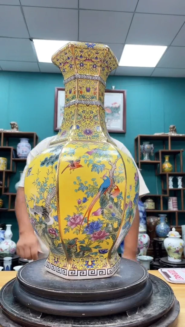 摆件六方黄珐琅陶瓷摆件