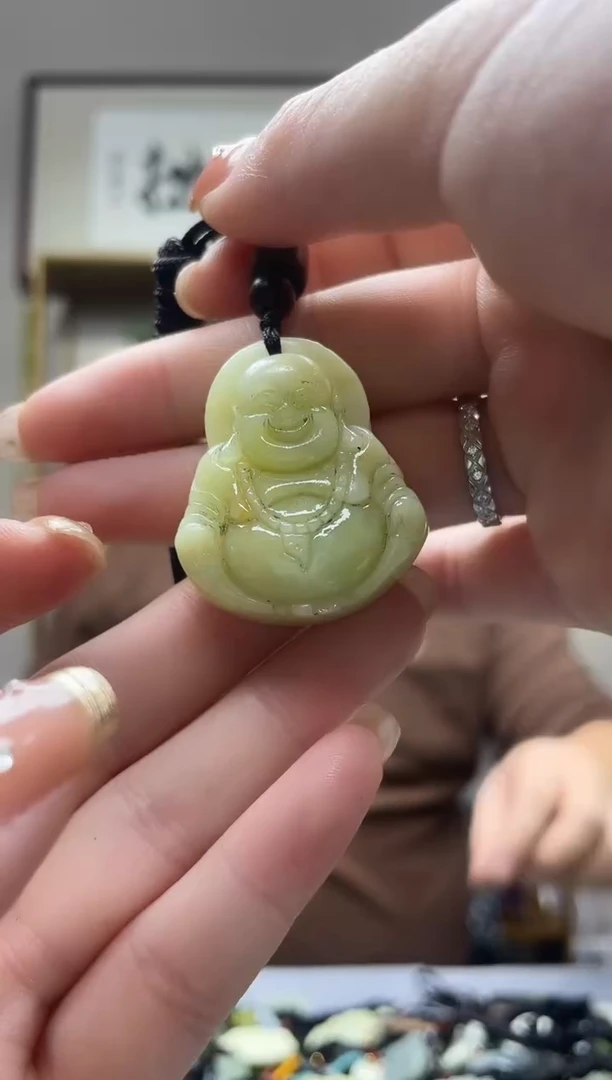 未镶嵌岫玉吊坠·