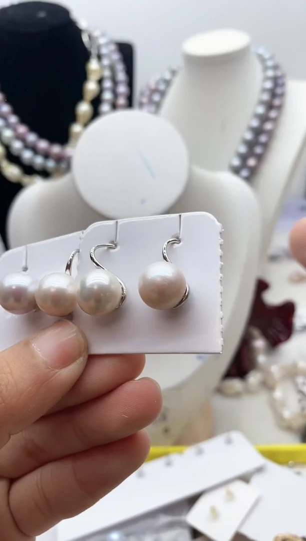 【闪购商品】淡水珍珠颈饰钛钢101