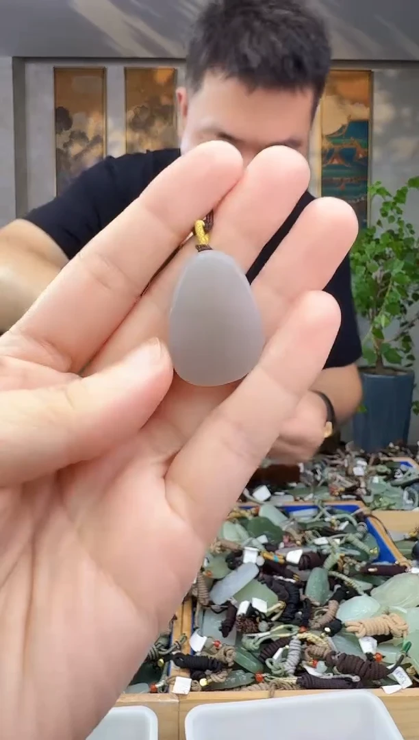 未镶嵌和田玉挂件拍一发一