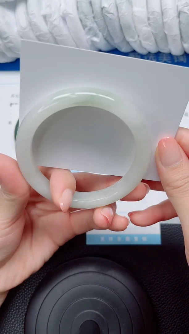 石英质玉手镯未镶嵌17-59