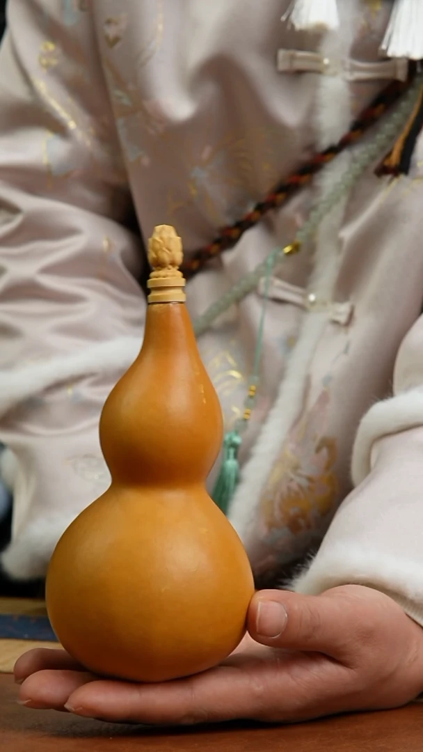 800号 天然热水酒葫芦 一物一拍（有瑕介意勿拍）