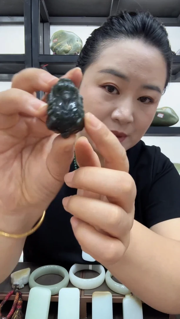 吊坠(不含链)未镶嵌和田玉吊坠