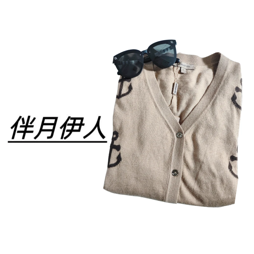 伴月伊人福利款V领撞色打底衫19228
