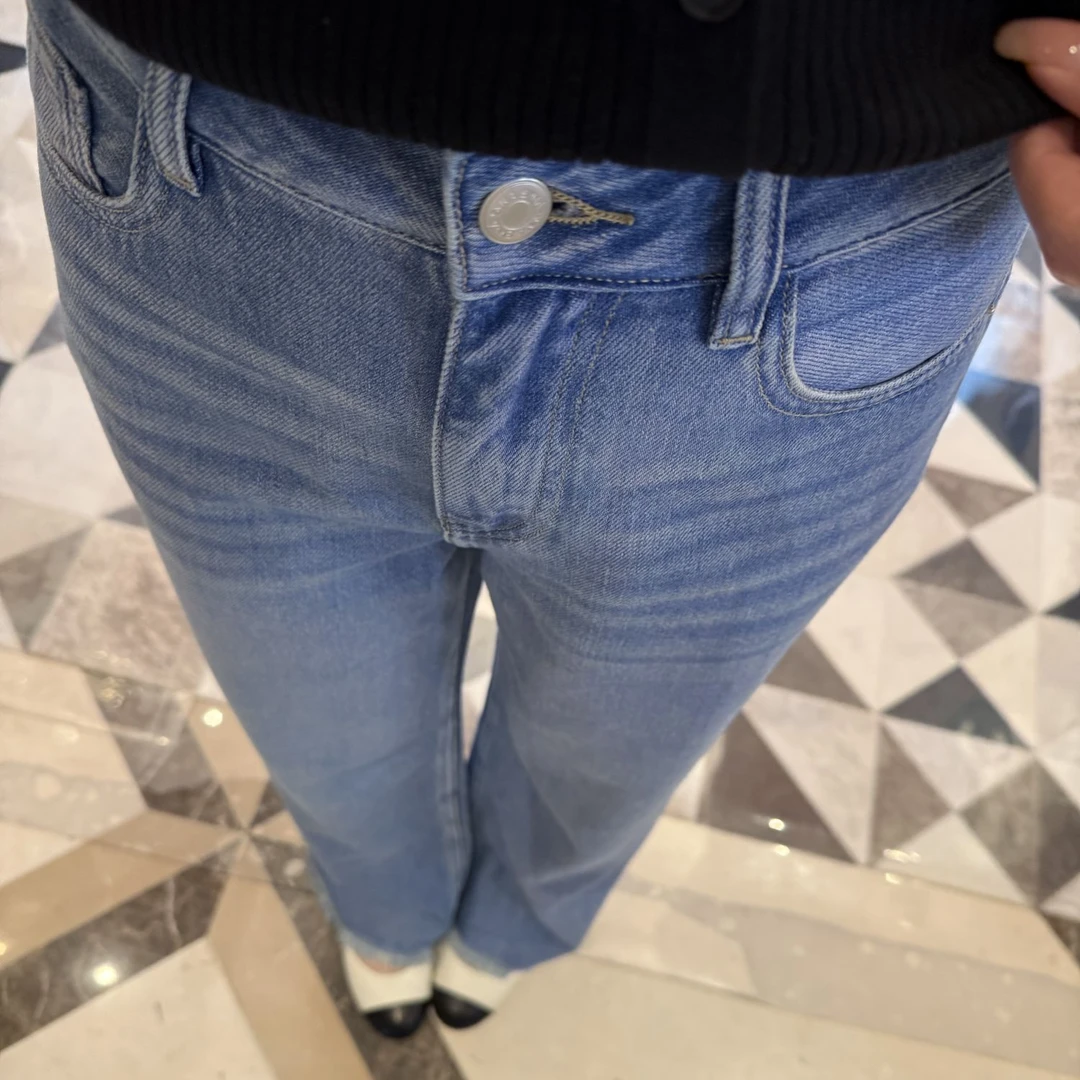 希娜 复古水洗阔腿宽松牛仔裤