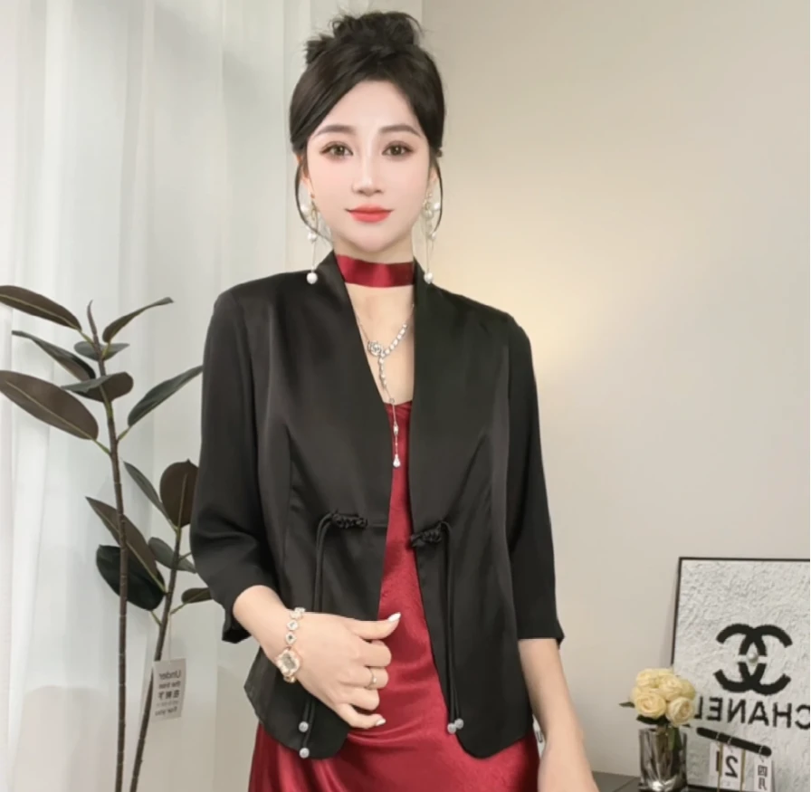 2025夏季薄款气质修身显瘦短款七分袖夏季防晒小西装女白色时尚
