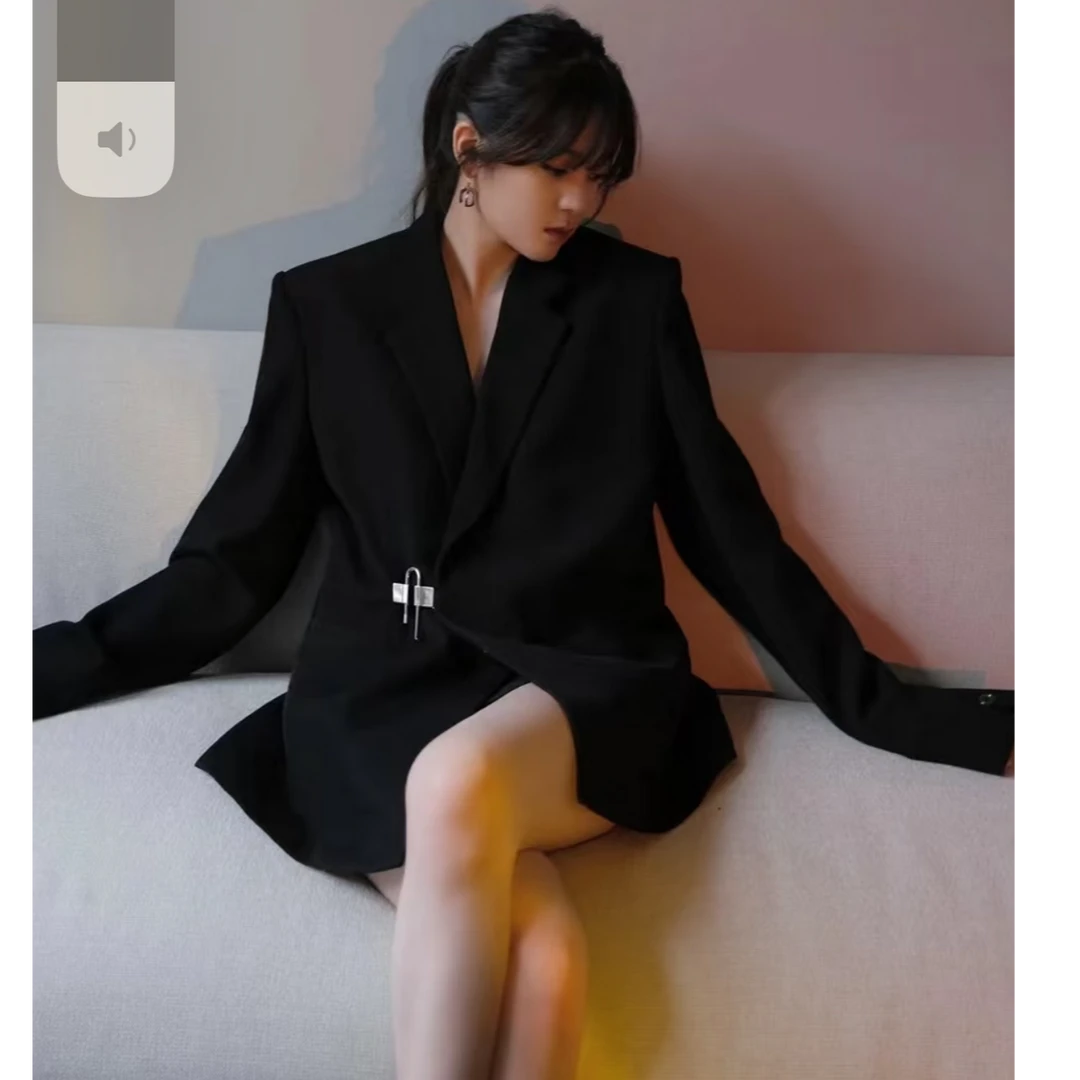 全新未使用 Givenchy/纪梵希 /纯色金属扣长袖西装外套/34码