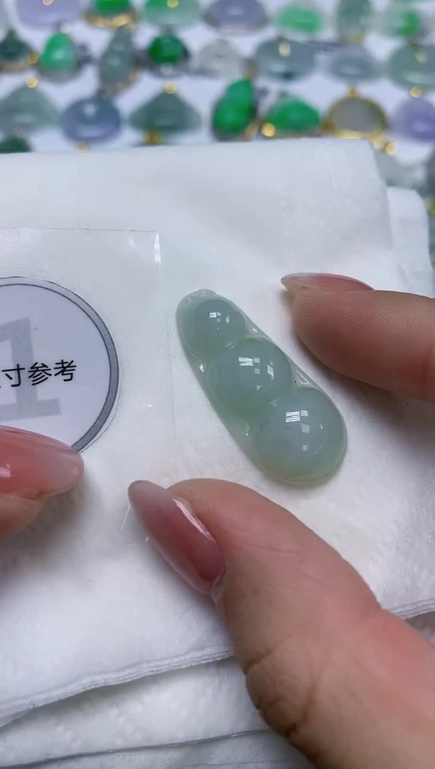 颈饰未镶嵌翡翠天然缅甸翡翠A货百元以上9元证书费自理