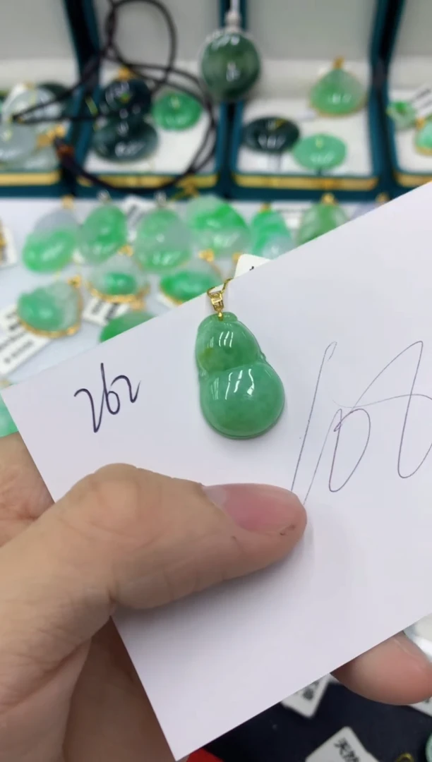 【闪购商品】翡翠颈饰18K金镶嵌11111111