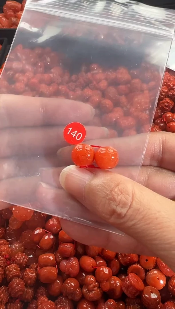 颈饰未镶嵌南红玛瑙1