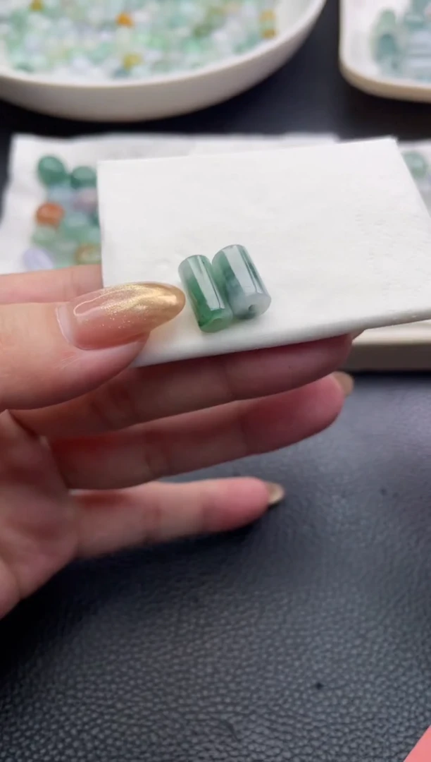 未镶嵌定制翡翠˚****˚珠子