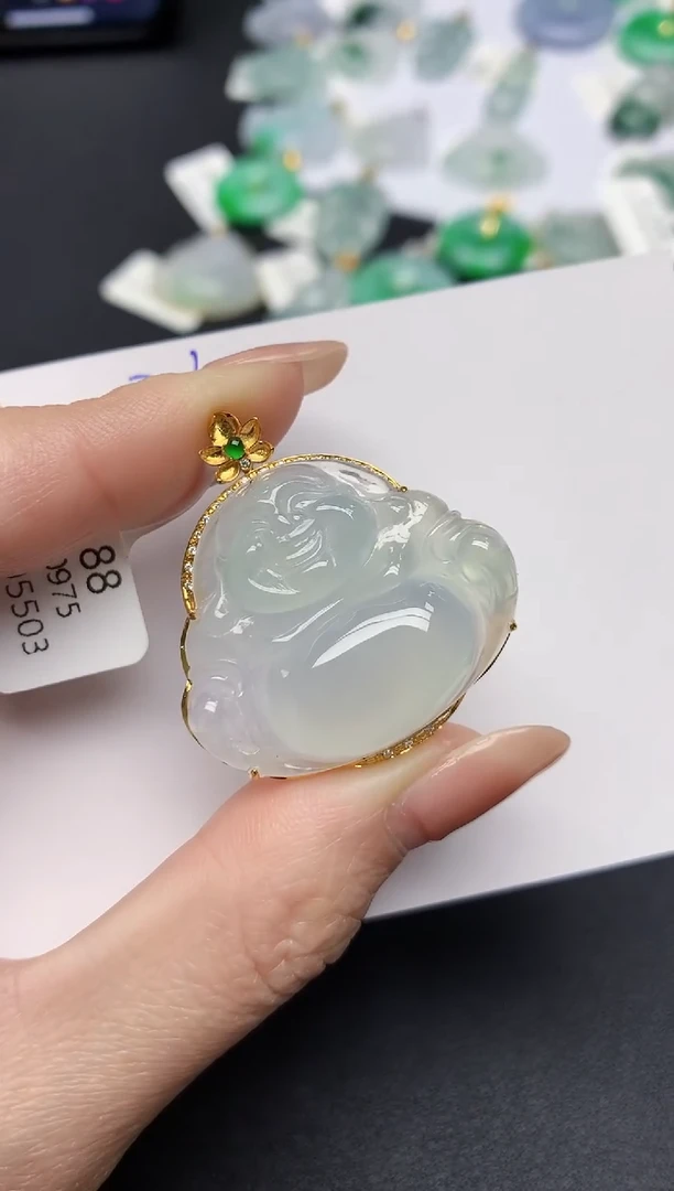 颈饰18K金镶嵌翡翠天然缅甸A货翡翠百元以上9元证书费自理