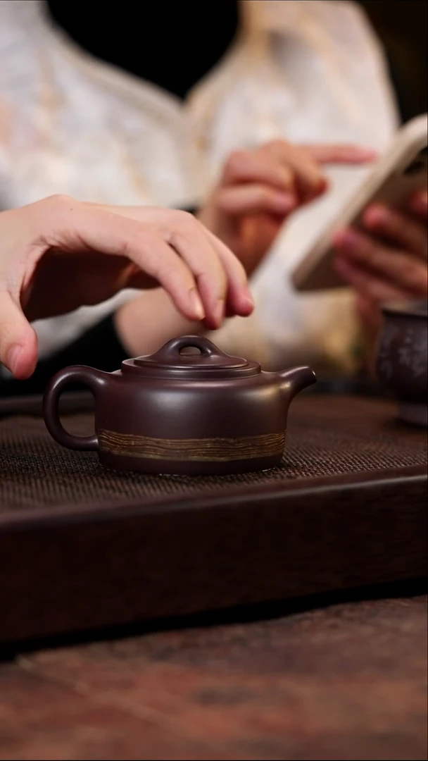 宜兴紫砂汉棠紫泥旭日东升