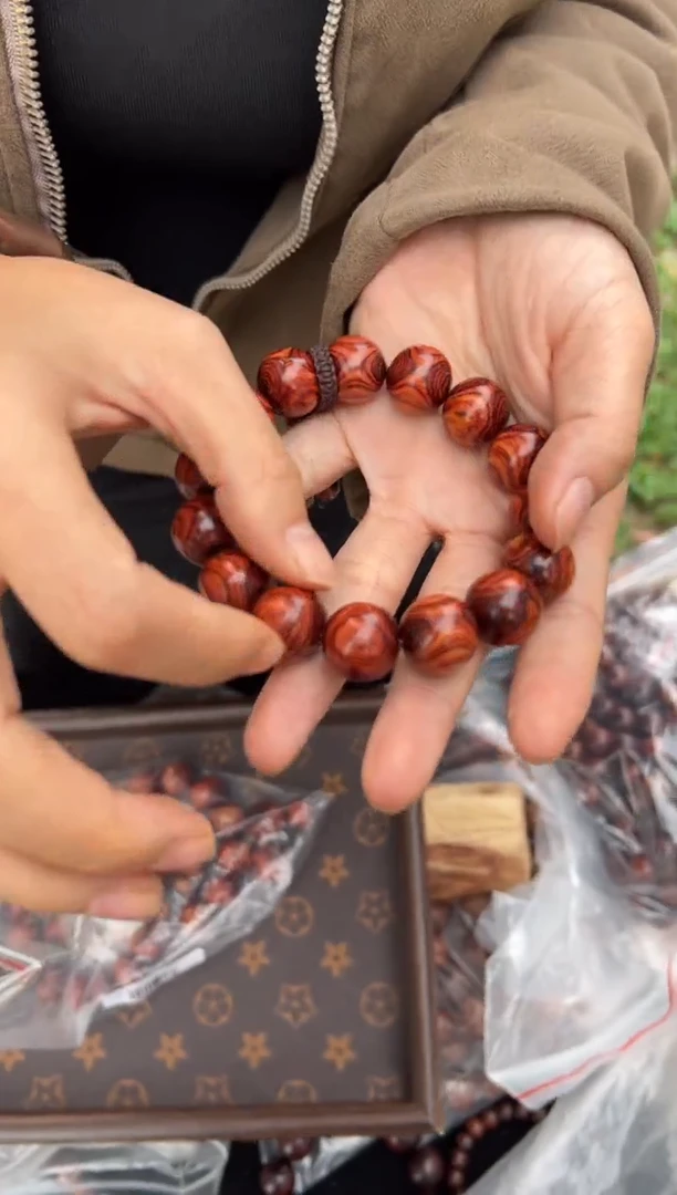 黄花梨/降香黄檀A028对眼1.5圆珠手串1280