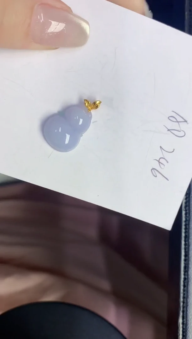 翡翠18K金镶嵌颈饰缅甸天然翡翠A货