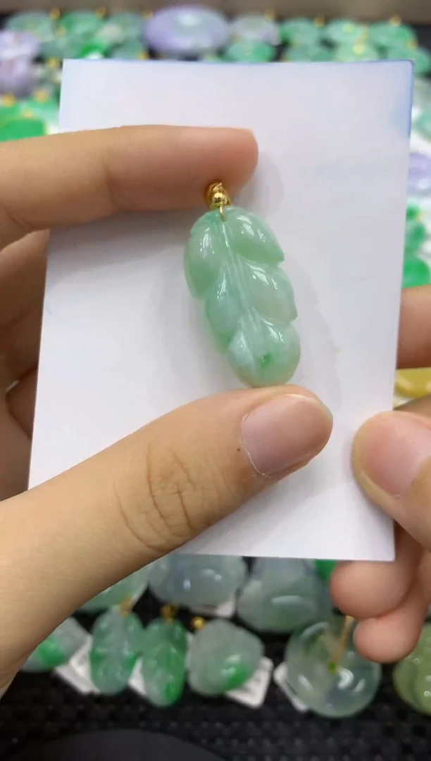 颈饰未镶嵌翡翠天然缅甸翡翠A货