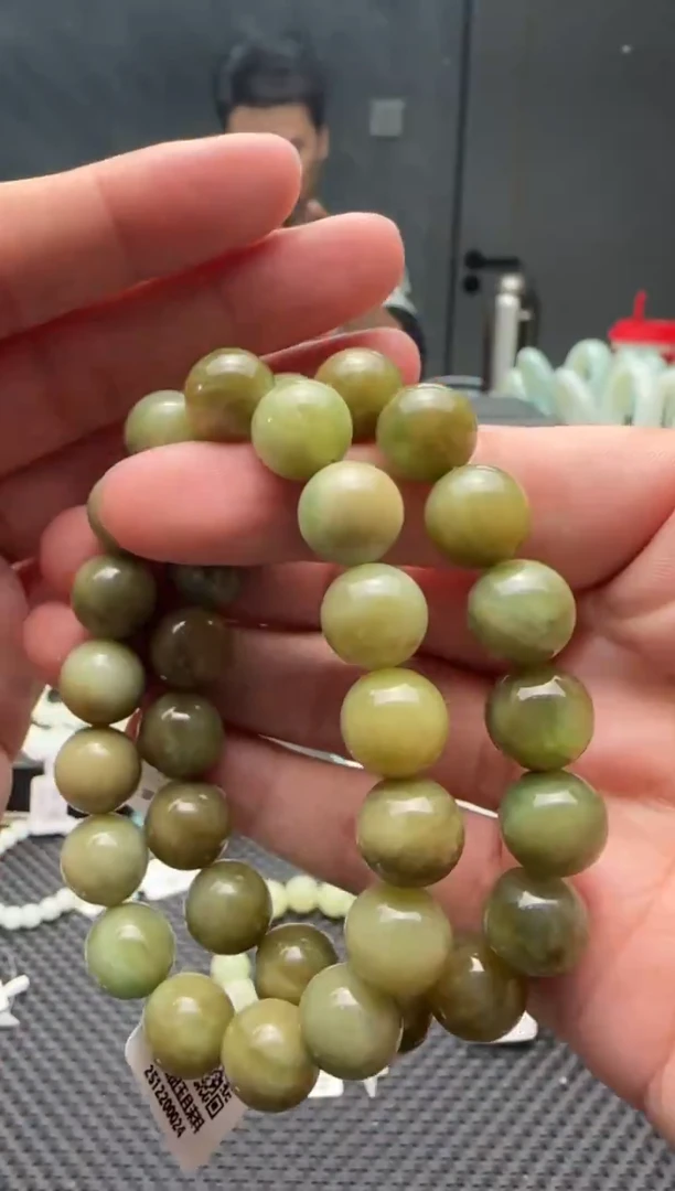 未镶嵌手串和田玉黑羊洞碧玉手串卡12 多样性发其一