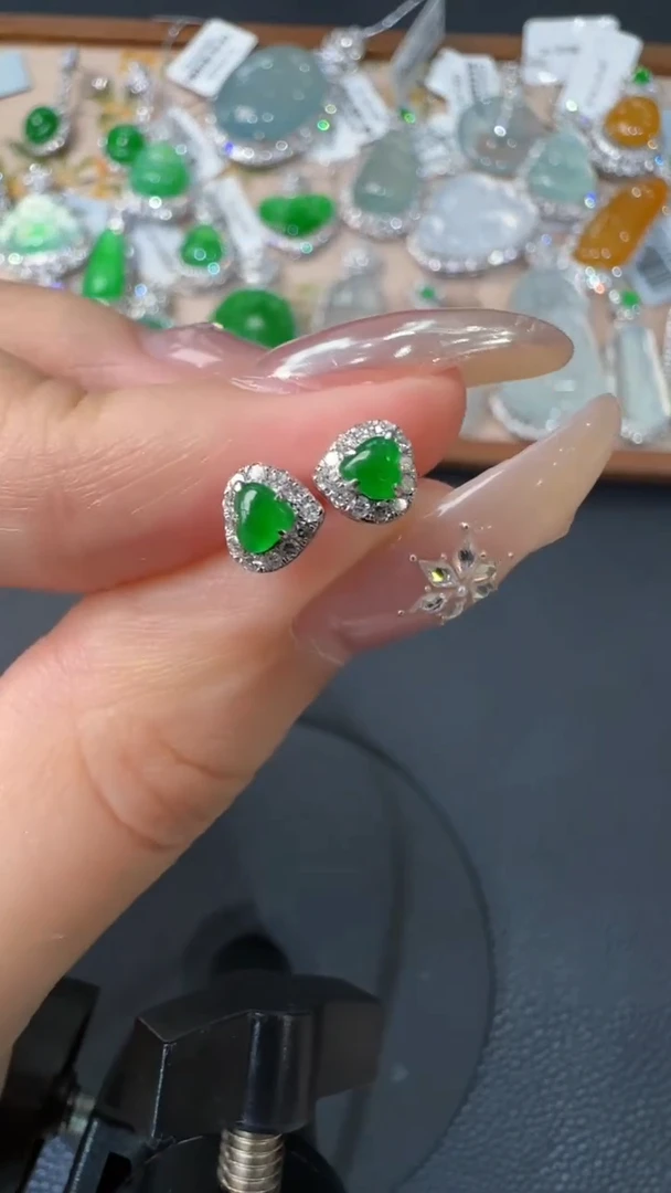 【闪购商品】翡翠耳饰18K金镶嵌耳饰2