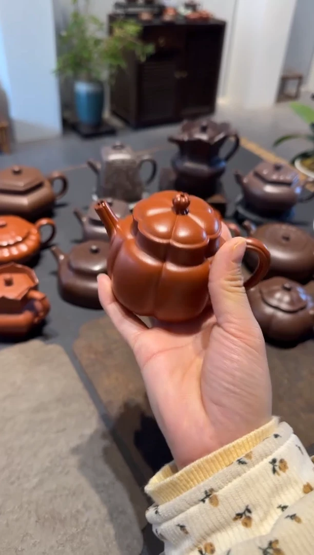 【闪购商品】紫砂茶壶繁花 朱泥