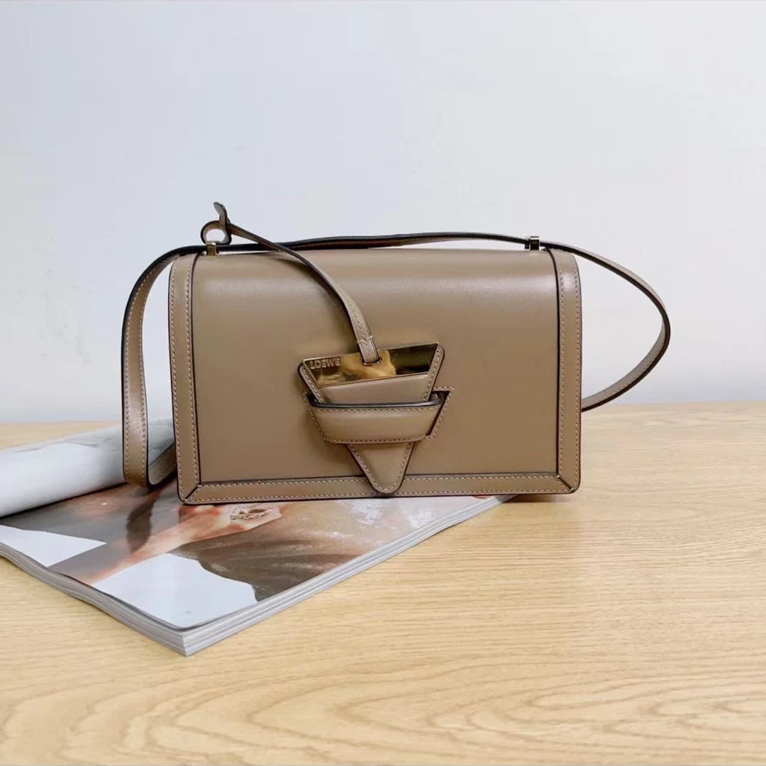 95新 LOEWE/罗意威 胖虎安安/公价0/箱包/两用包/31B2507030131