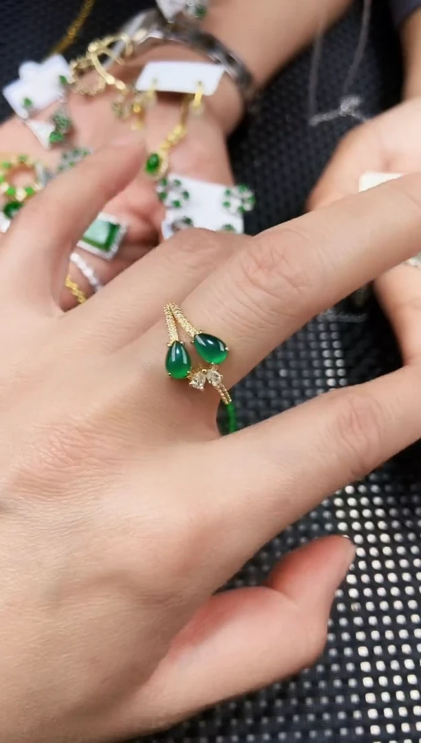 【闪购商品】翡翠戒指未镶嵌11111111