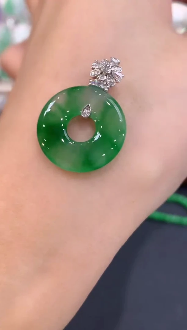 吊坠(不含链)18K金镶嵌翡翠a167