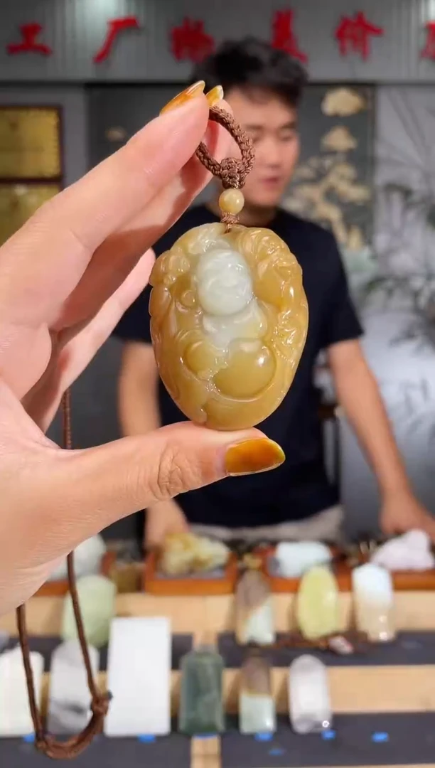和田玉未镶嵌颈饰1