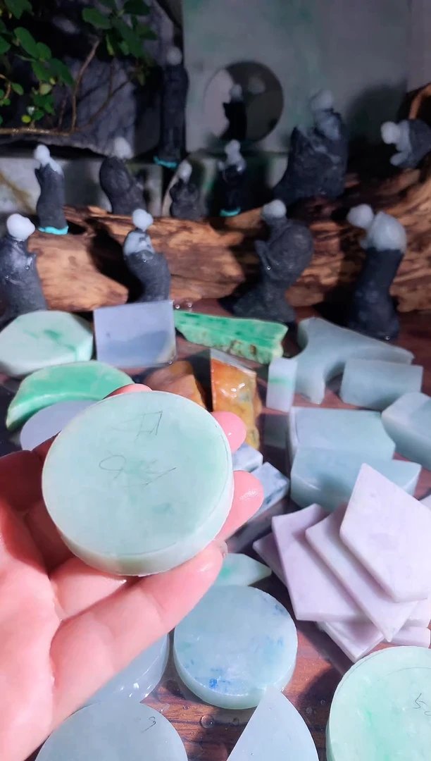 【闪购商品】翡翠吊坠(不含链)未镶嵌A59