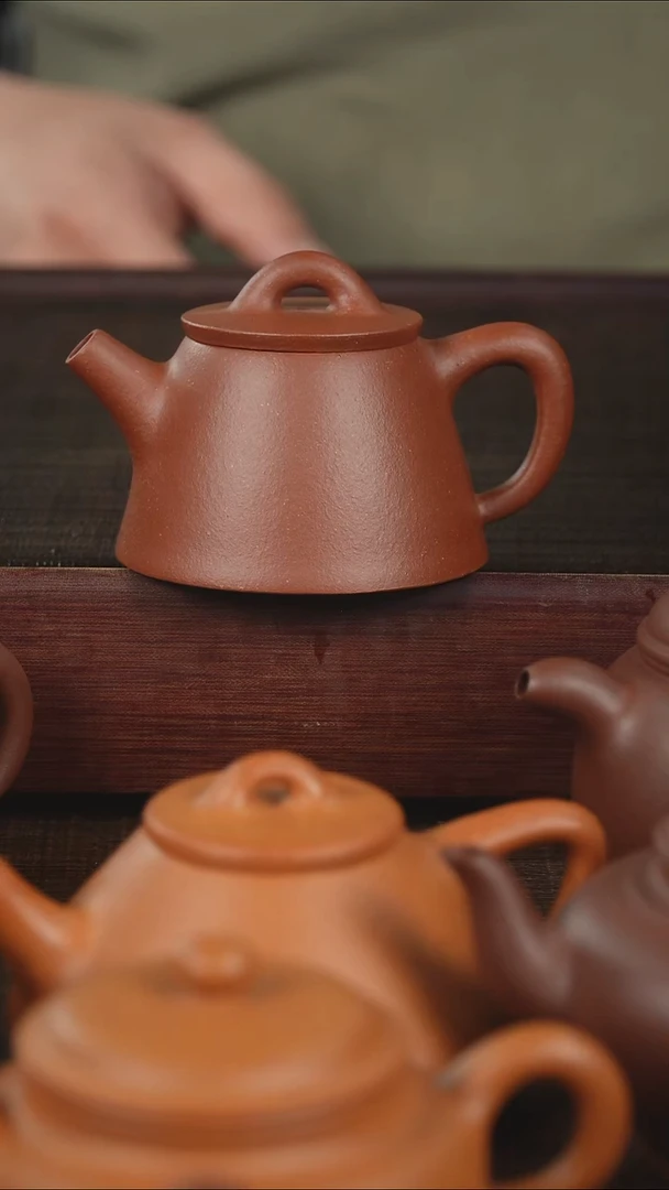 茶壶紫砂R****流135cc红降坡霸王石瓢