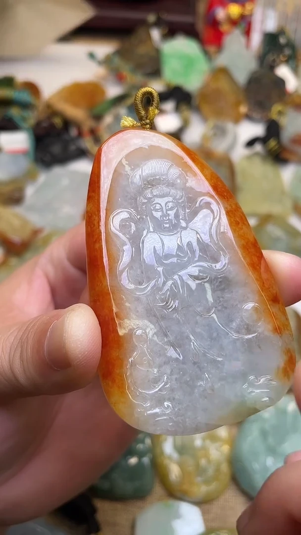 颈饰未镶嵌翡翠1