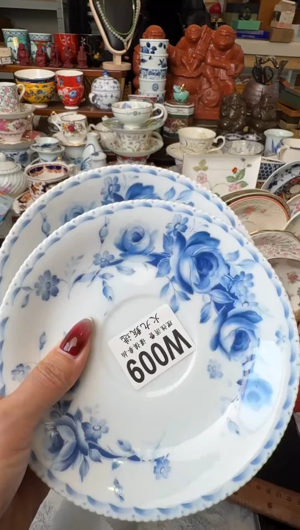 M****gMary WongMary Wong