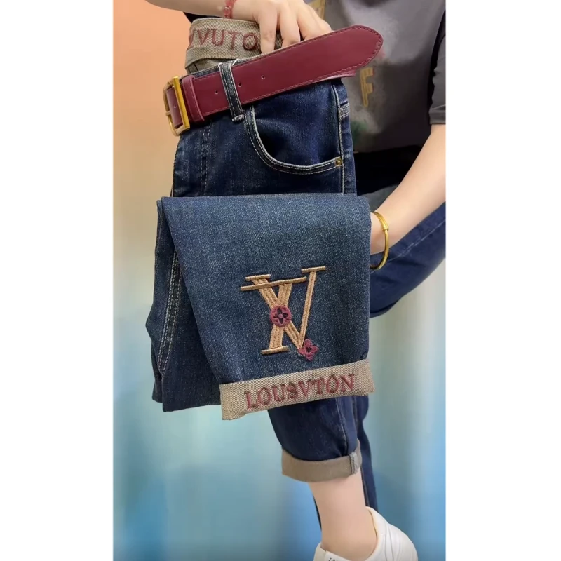 唐芯媛早秋新款高腰直筒牛仔裤女时尚洋气刺绣休闲九分阔腿哈伦裤