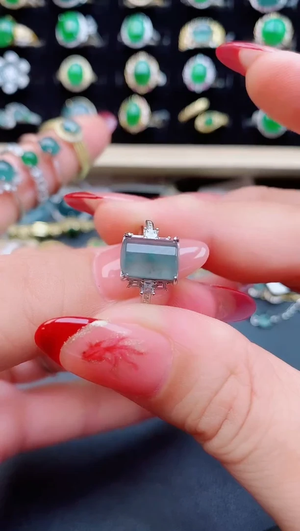 【闪购商品】翡翠戒指银S925镶嵌12121