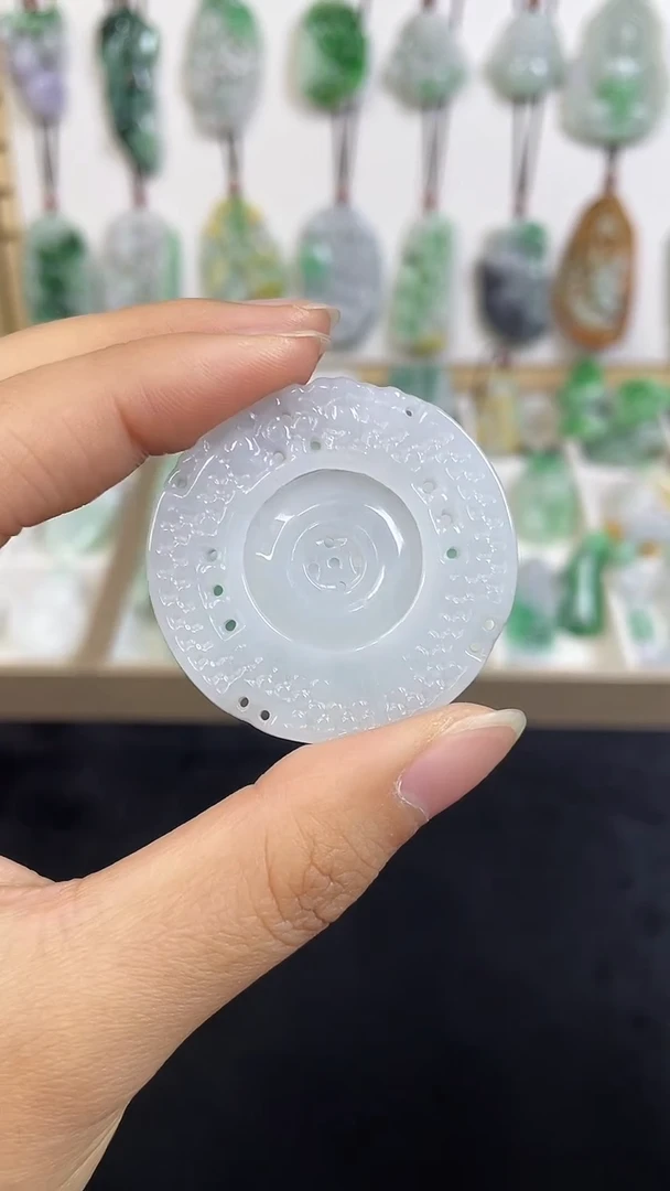 颈饰未镶嵌翡翠1