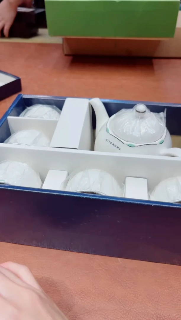 小狐狸精选日瓷器