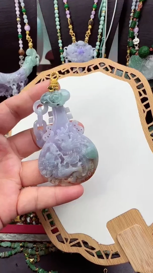 颈饰未镶嵌翡翠吊坠