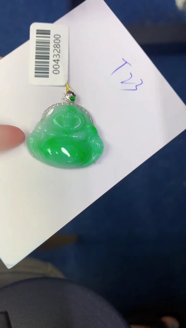 翡翠18K金镶嵌颈饰天然缅甸A货翡翠