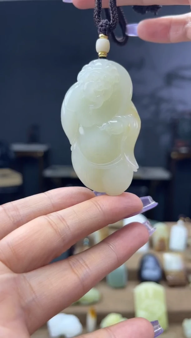 颈饰未镶嵌和田玉1