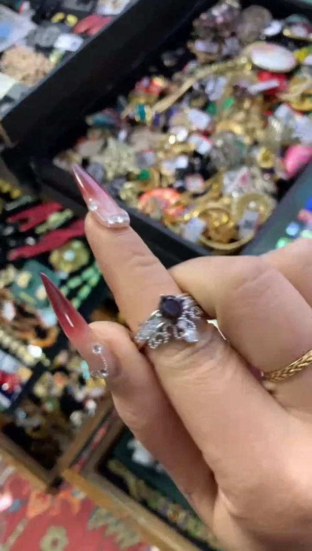 【闪购商品】瓷片楚楚中古珠宝甄选不退换