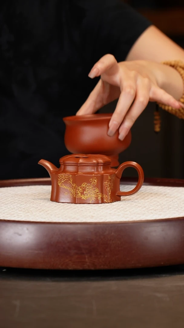 茶壶紫砂【王芳】朱泥筋纹牛盖110c+山水画+杯