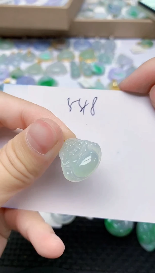 翡翠18K金镶嵌颈饰天然翡翠A货