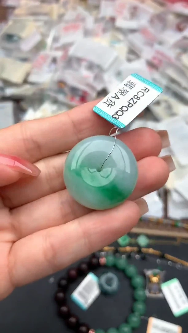 未镶嵌挂件翡翠一